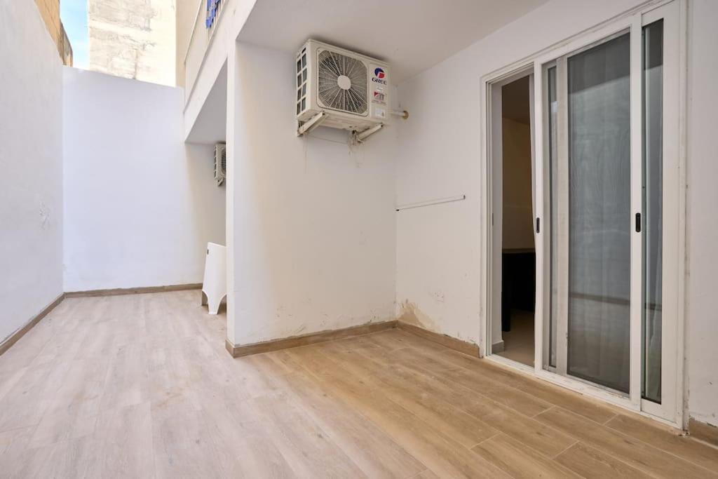 Urban Front - Walking Distance From Paceville And St George Bay Beach Is-Swieqi Exterior foto